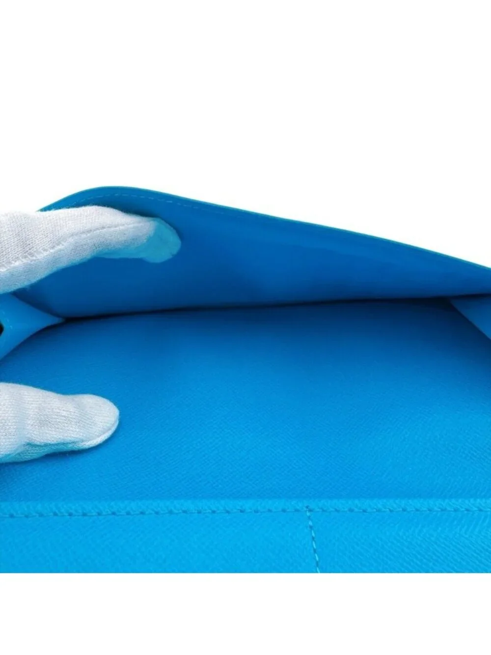 Louis Vuitton Zippy Wallet Vertical Taigarama Leather Blue